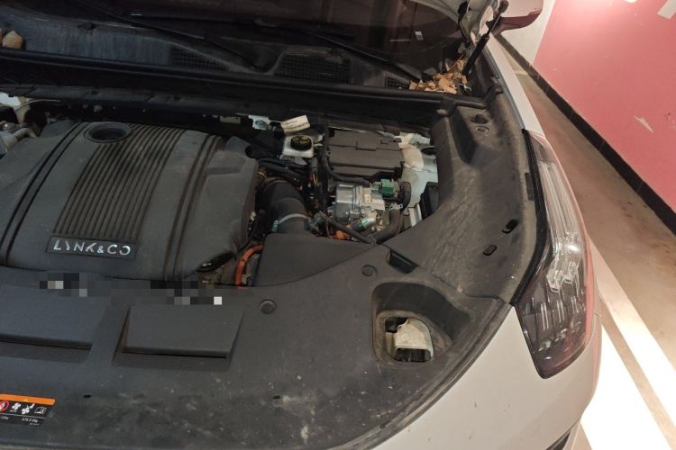 Used Lynk & Co 01 EM-P 2022 1.5TD PHEV Plus Engine Bay Left