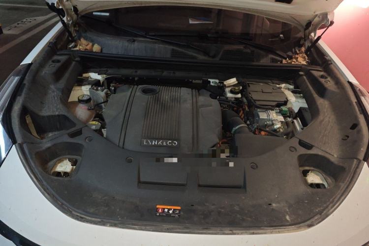 Used Lynk & Co 01 EM-P 2022 1.5TD PHEV Plus Engine Bay