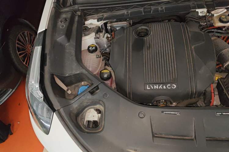 Used Lynk & Co 01 EM-P 2022 1.5TD PHEV Plus Engine Bay Right