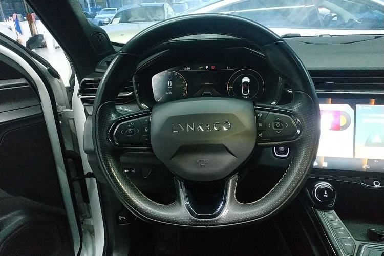 Used Lynk & Co 01 EM-P 2022 1.5TD PHEV Plus Steering Wheel