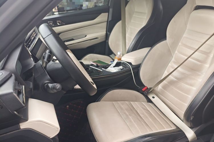 Used Lynk & Co 01 EM-P 2023 1.5TD EM-P Dawn Edition Left Front Seat