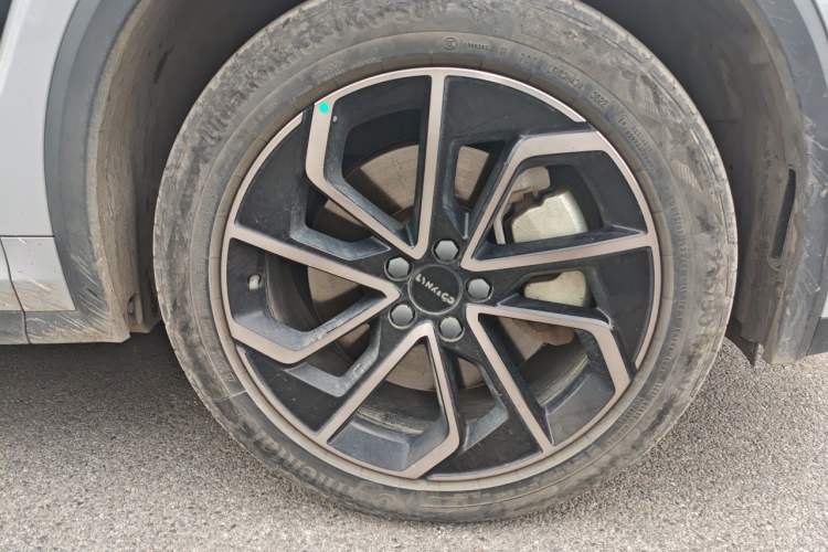 Used Lynk & Co 01 EM-P 2023 1.5TD EM-P Dawn Edition Right Front Wheel Hub