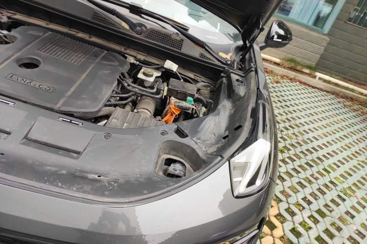 Used Lynk & Co 01 EM-P 2023 1.5TD EM-P PM Engine Bay Left