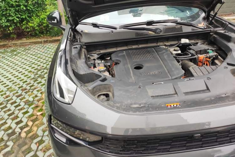 Used Lynk & Co 01 EM-P 2023 1.5TD EM-P PM Engine Bay Right
