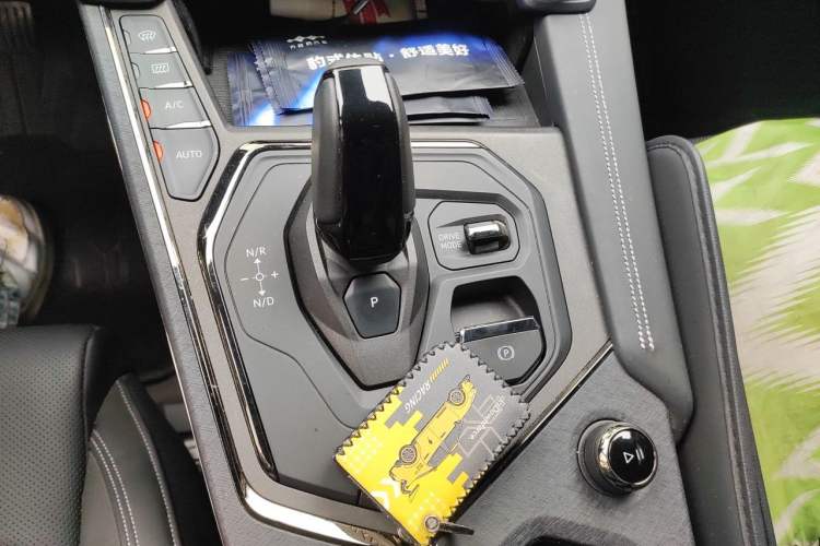 Used Lynk & Co 01 EM-P 2023 1.5TD EM-P PM Gear Lever
