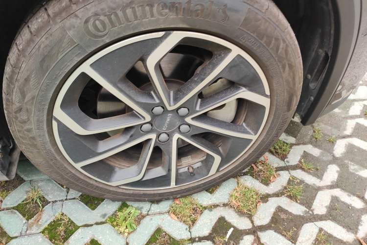Used Lynk & Co 01 EM-P 2023 1.5TD EM-P PM Right Front Wheel Hub