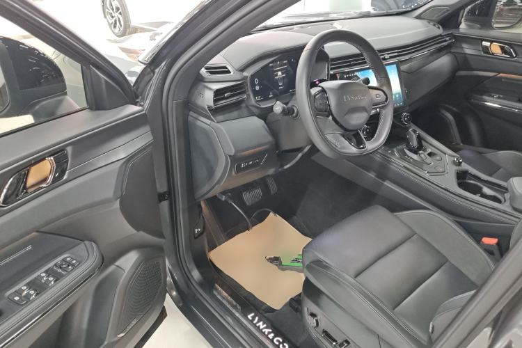 Used Lynk & Co 01 EM-P 2023 1.5TD EM-P Dawn Edition Driver Seat