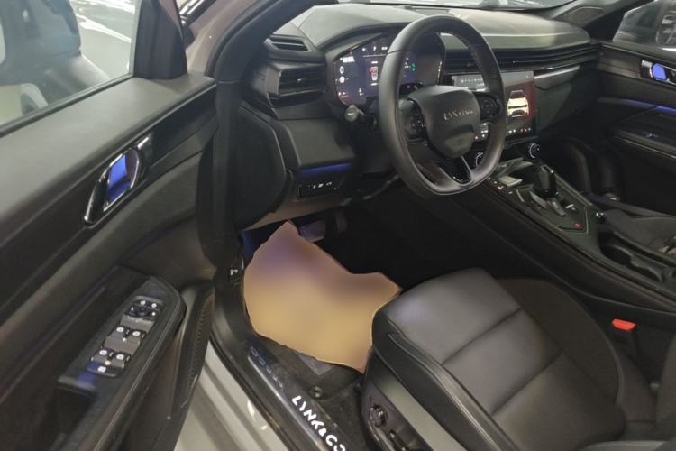 Used Lynk & Co 01 EM-P 2023 1.5TD EM-P Dawn Edition Driver Seat