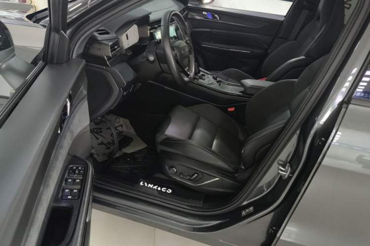 Used Lynk & Co 01 EM-P 2023 1.5TD EM-P PM Driver Seat