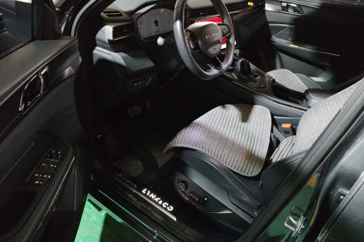 Used Lynk & Co 01 EM-P 2023 1.5TD EM-P PM Driver Seat