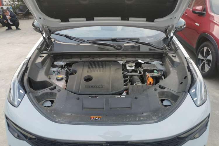 Used Lynk & Co 01 EM-P 2023 1.5TD EM-P Dawn Edition Engine Bay