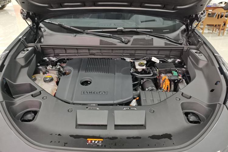 Used Lynk & Co 01 EM-P 2023 1.5TD EM-P Dawn Edition Engine Bay