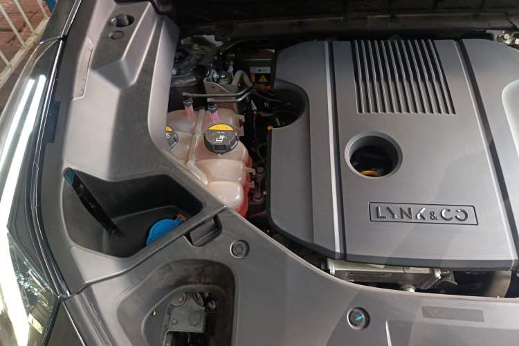 Used Lynk & Co 01 EM-P 2023 1.5TD EM-P PM Engine Bay Right