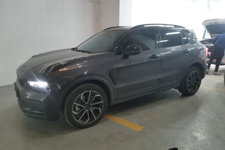 Used Lynk & Co 01 EM-P 2023 1.5TD EM-P PM Exterior 3