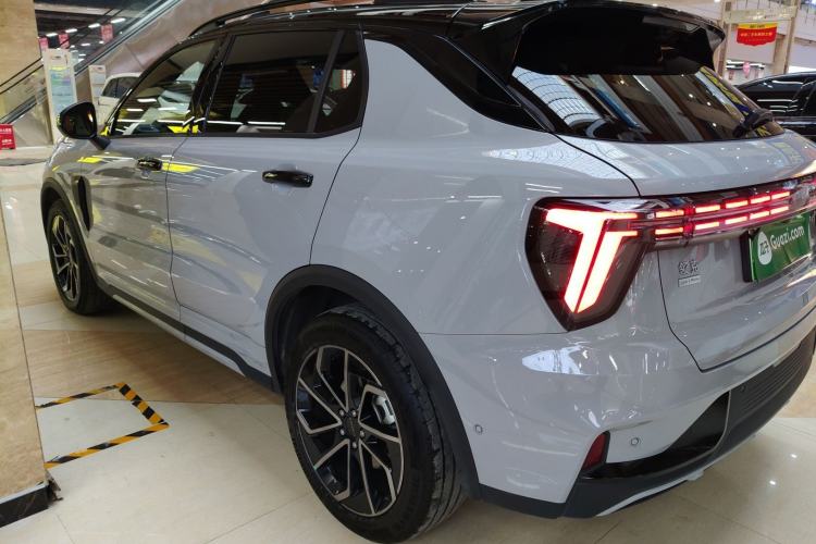 Used Lynk & Co 01 EM-P 2023 1.5TD EM-P Dawn Edition Exterior 3