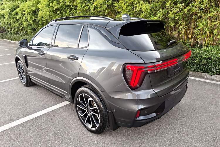 Used Lynk & Co 01 EM-P 2023 1.5TD EM-P PM Exterior 5