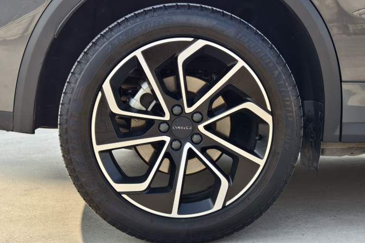 Used Lynk & Co 01 EM-P 2023 1.5TD EM-P PM Exterior 7