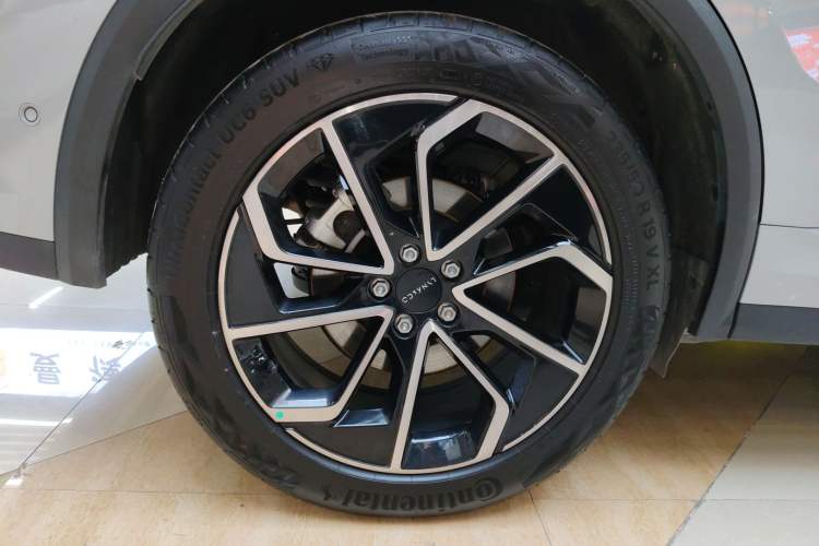 Used Lynk & Co 01 EM-P 2023 1.5TD EM-P Dawn Edition Exterior 8