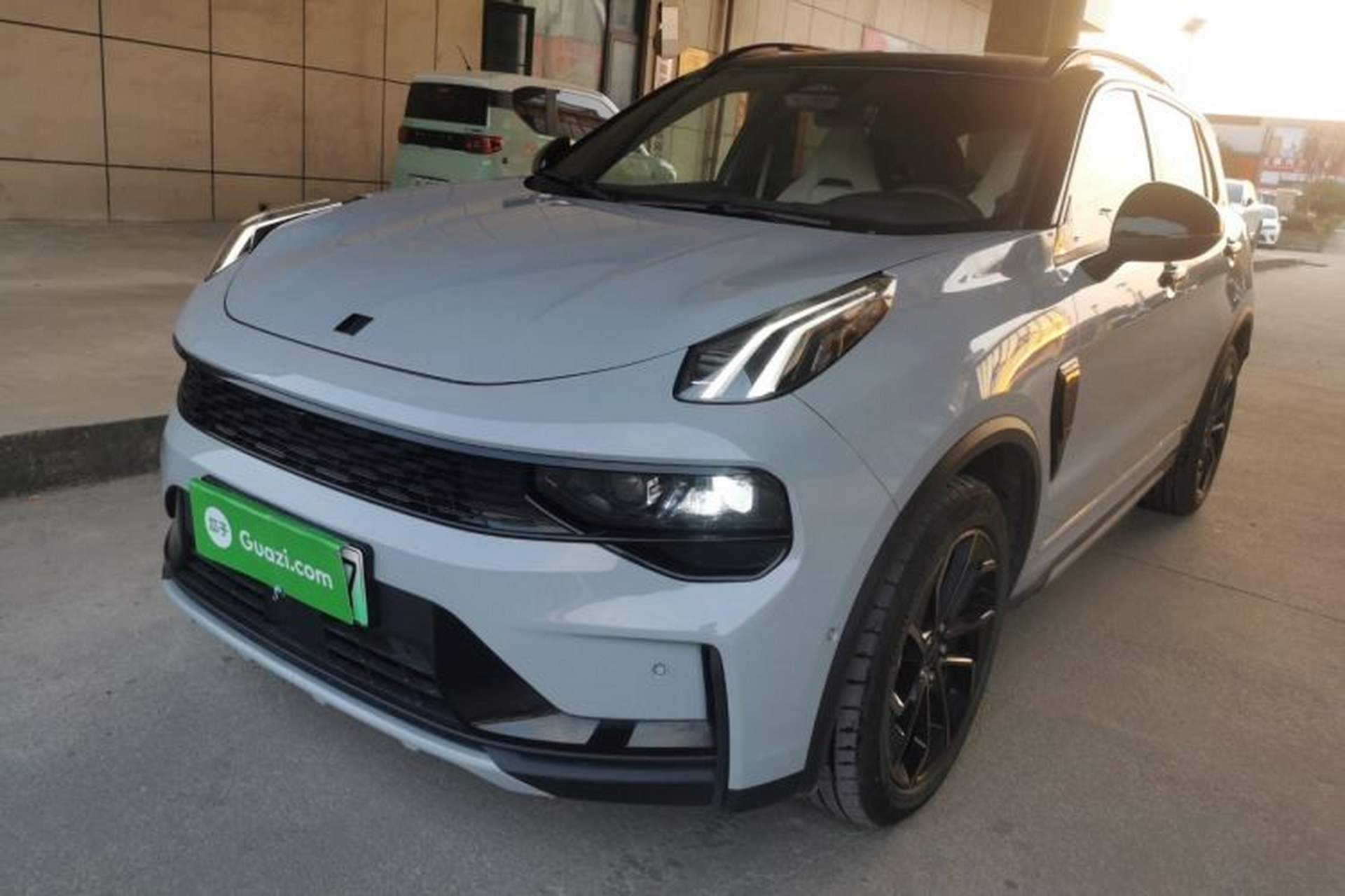 Used Lynk & Co 01 EM-P 2023 1.5TD EM-P Dawn Edition Front Left 45 Deg