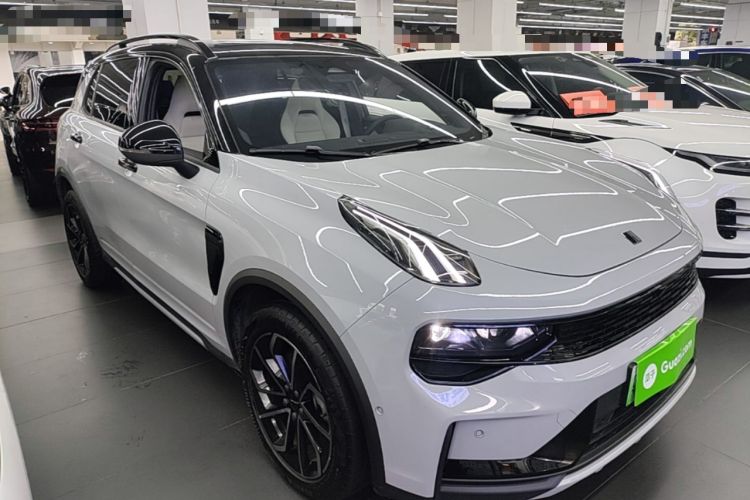 Used Lynk & Co 01 EM-P 2023 1.5TD EM-P Dawn Edition Front Right 45 Deg
