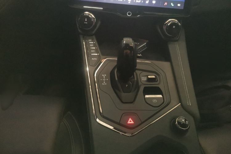 Used Lynk & Co 01 EM-P 2023 1.5TD EM-P PM Gear Lever