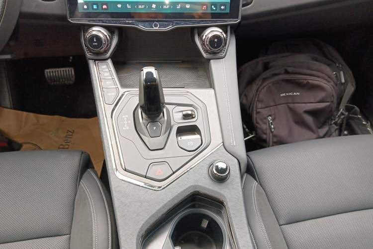 Used Lynk & Co 01 EM-P 2023 1.5TD EM-P PM Gear Lever