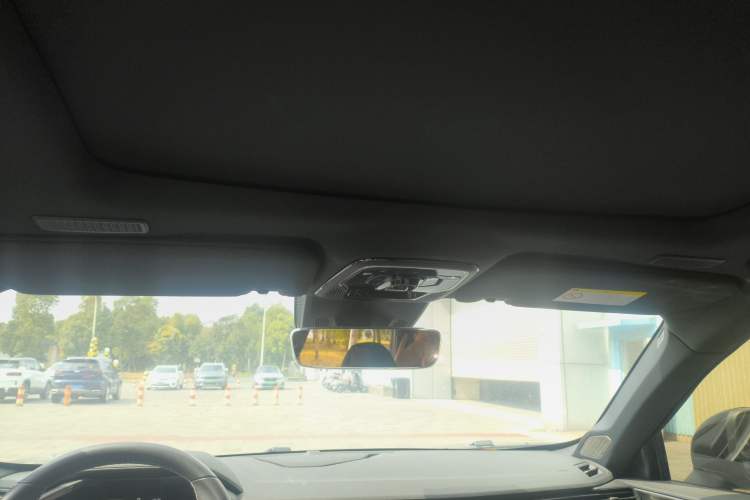 Used Lynk & Co 01 EM-P 2023 1.5TD EM-P PM Headliner