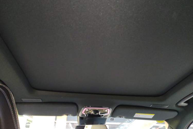 Used Lynk & Co 01 EM-P 2023 1.5TD EM-P Dawn Edition Headliner