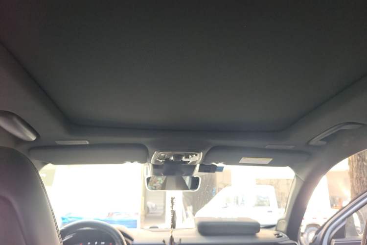 Used Lynk & Co 01 EM-P 2023 1.5TD EM-P PM Headliner