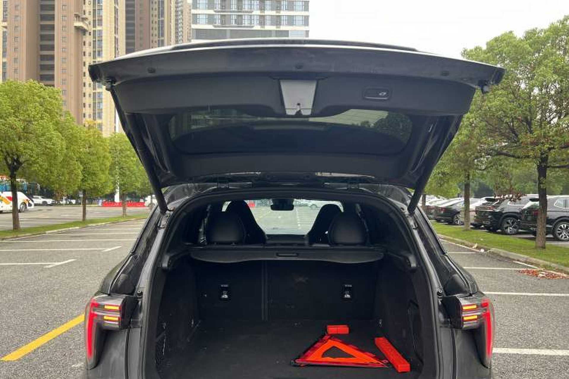 Used Lynk & Co 01 EM-P 2023 1.5TD EM-P PM Interior 12