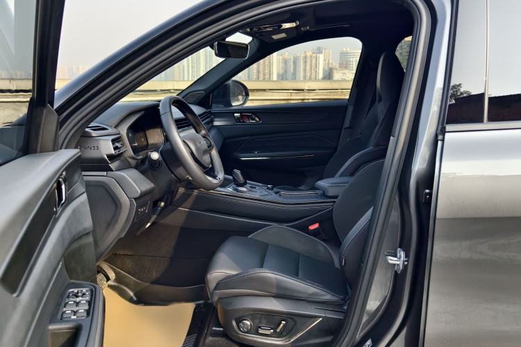 Used Lynk & Co 01 EM-P 2023 1.5TD EM-P PM Interior 4