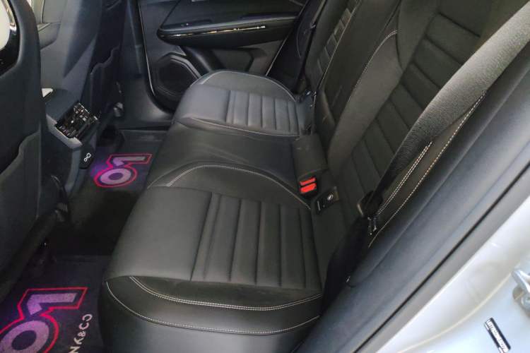Used Lynk & Co 01 EM-P 2023 1.5TD EM-P Dawn Edition Interior 4