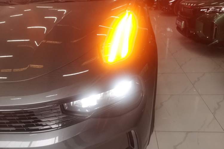 Used Lynk & Co 01 EM-P 2023 1.5TD EM-P PM Left Front Headlight