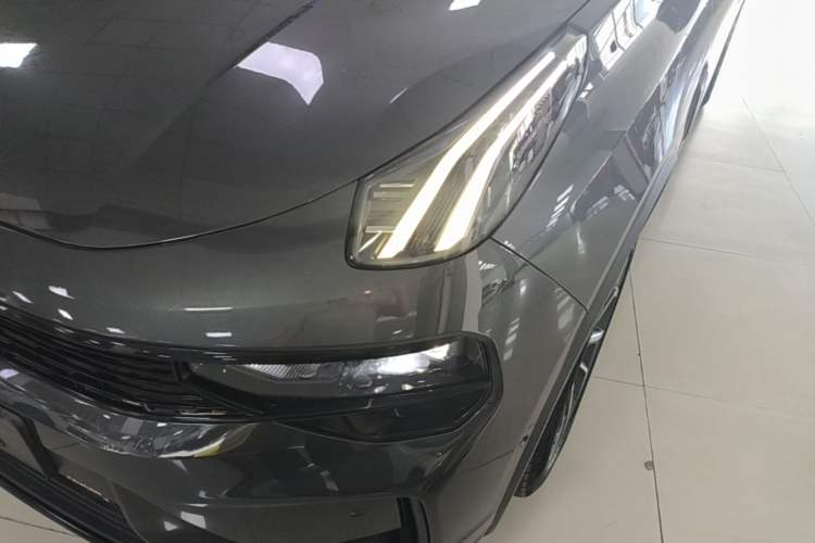 Used Lynk & Co 01 EM-P 2023 1.5TD EM-P PM Left Front Headlight