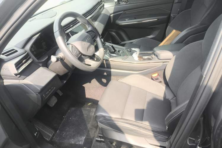 Used Lynk & Co 01 EM-P 2023 1.5TD EM-P PM Left Front Seat