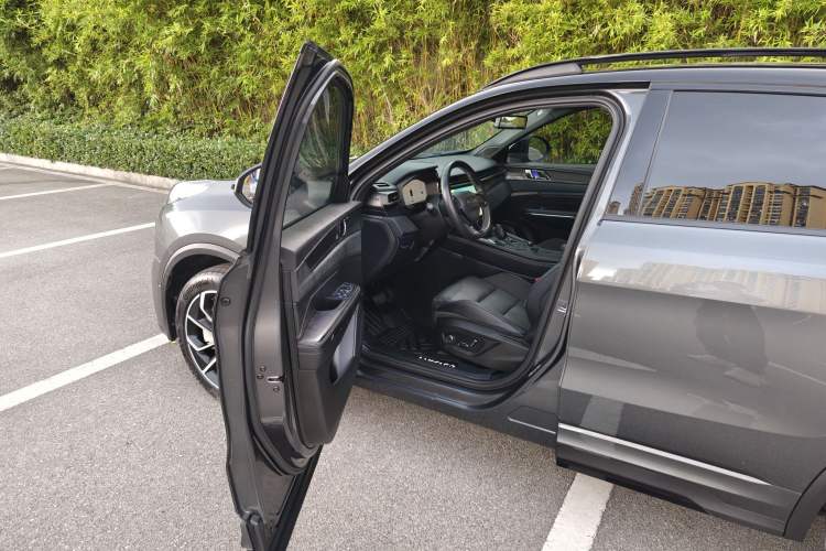 Used Lynk & Co 01 EM-P 2023 1.5TD EM-P PM Left Front Seat