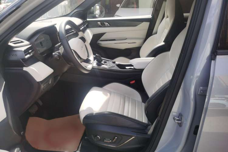 Used Lynk & Co 01 EM-P 2023 1.5TD EM-P Dawn Edition Left Front Seat