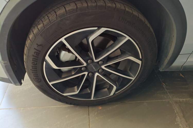 Used Lynk & Co 01 EM-P 2023 1.5TD EM-P PM Left Front Wheel Hub