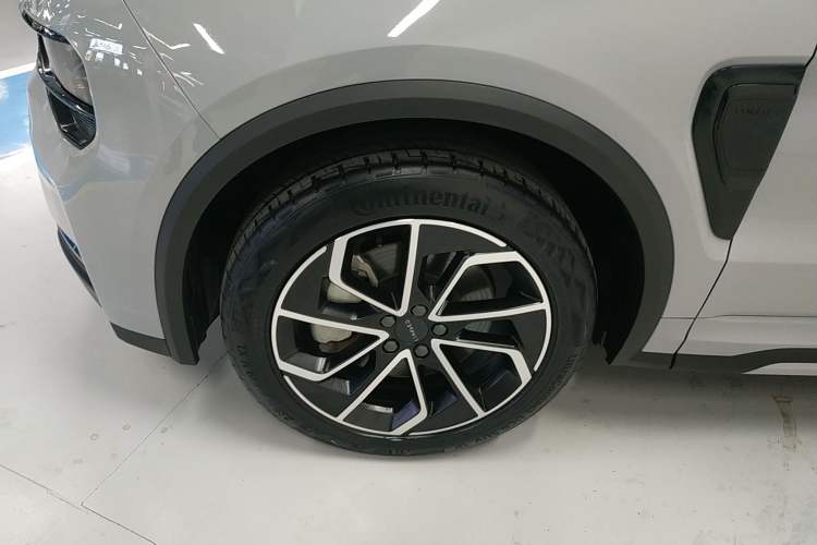 Used Lynk & Co 01 EM-P 2023 1.5TD EM-P PM Left Front Wheel Hub