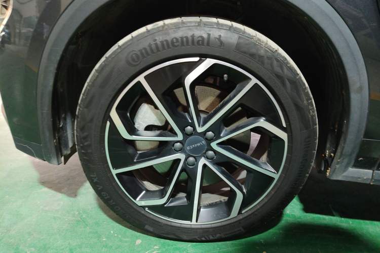 Used Lynk & Co 01 EM-P 2023 1.5TD EM-P PM Left Front Wheel Hub