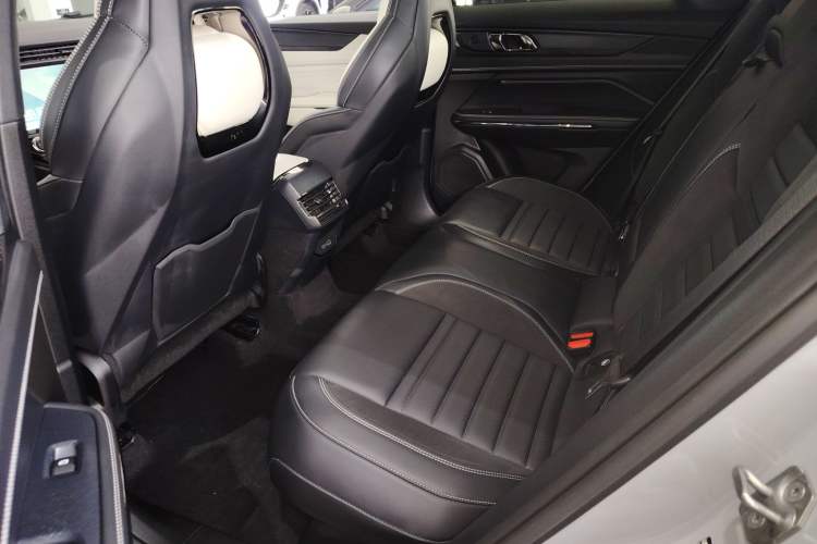 Used Lynk & Co 01 EM-P 2023 1.5TD EM-P Dawn Edition Left Rear Seat