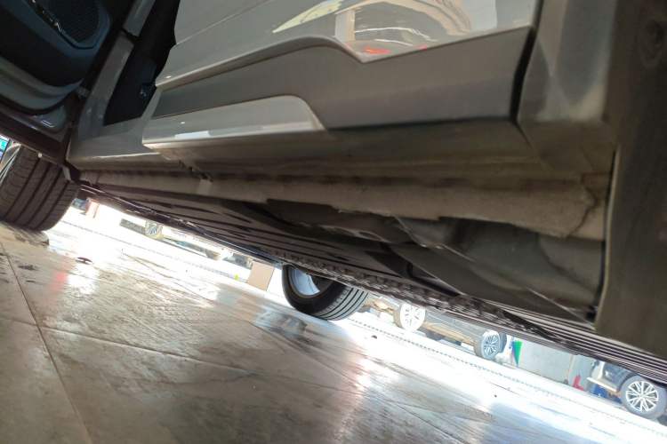 Used Lynk & Co 01 EM-P 2023 1.5TD EM-P PM Left Side Sill