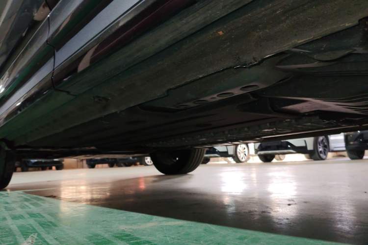 Used Lynk & Co 01 EM-P 2023 1.5TD EM-P PM Left Side Sill