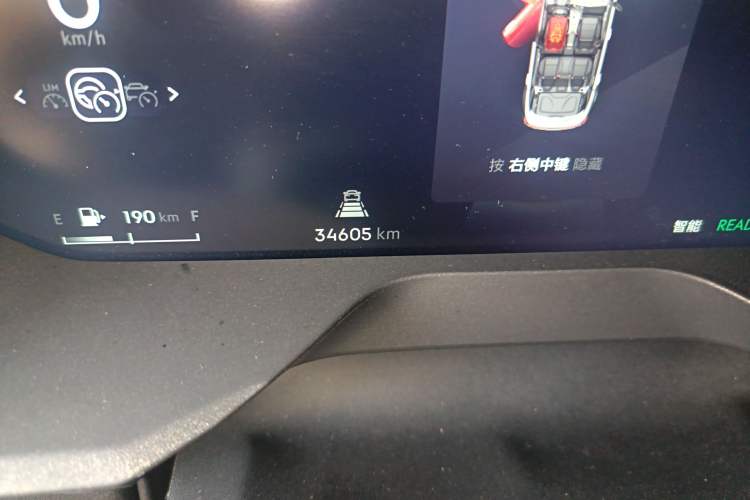 Used Lynk & Co 01 EM-P 2023 1.5TD EM-P PM Odometer Close Up