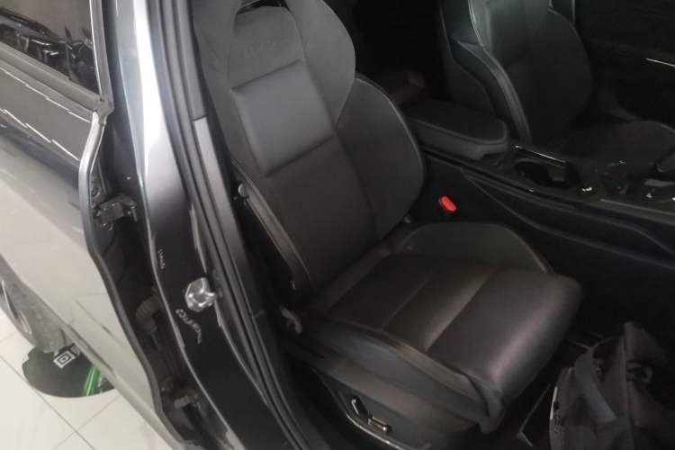Used Lynk & Co 01 EM-P 2023 1.5TD EM-P PM Right Front Seat