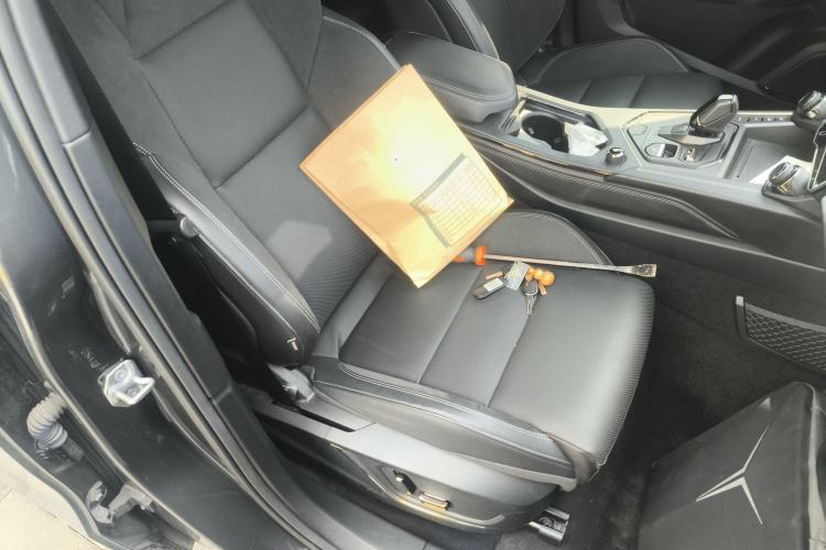 Used Lynk & Co 01 EM-P 2023 1.5TD EM-P PM Right Front Seat