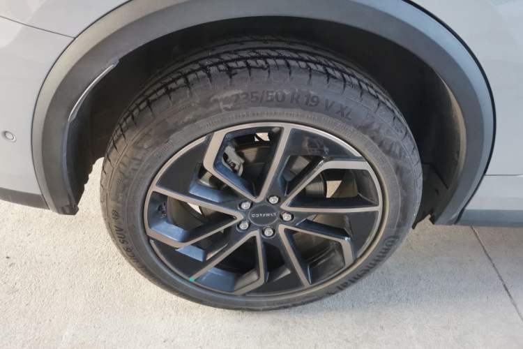 Used Lynk & Co 01 EM-P 2023 1.5TD EM-P Dawn Edition Right Rear Wheel Hub