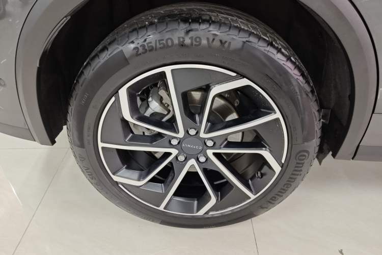 Used Lynk & Co 01 EM-P 2023 1.5TD EM-P Dawn Edition Right Rear Wheel Hub