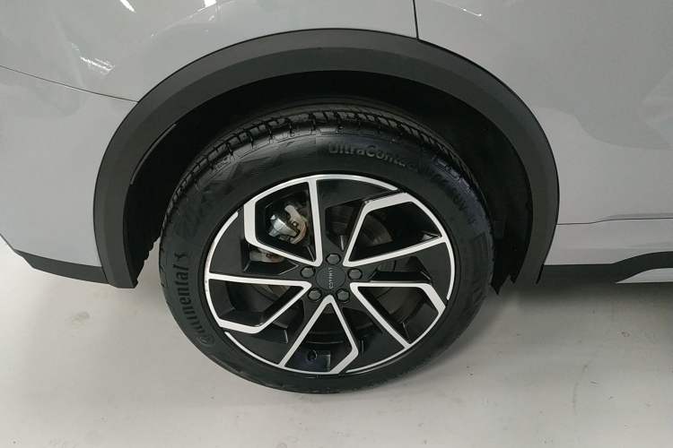 Used Lynk & Co 01 EM-P 2023 1.5TD EM-P PM Right Rear Wheel Hub