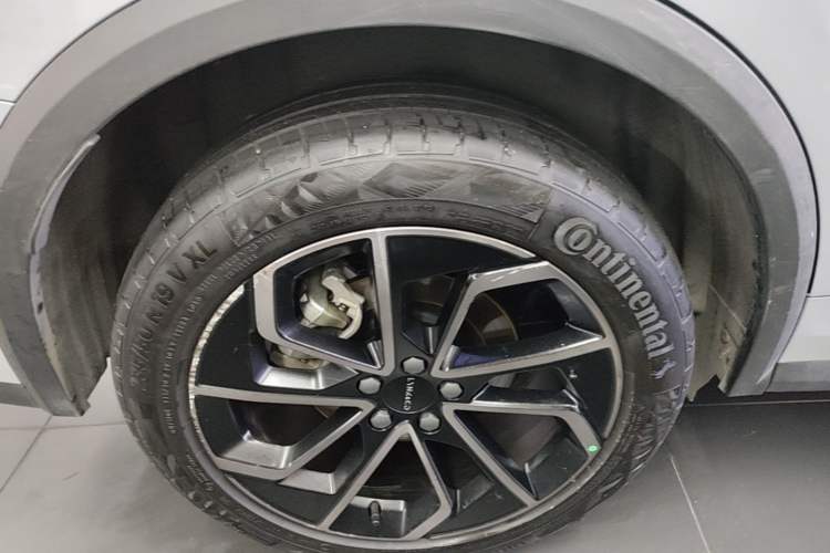 Used Lynk & Co 01 EM-P 2023 1.5TD EM-P Dawn Edition Right Rear Wheel Hub